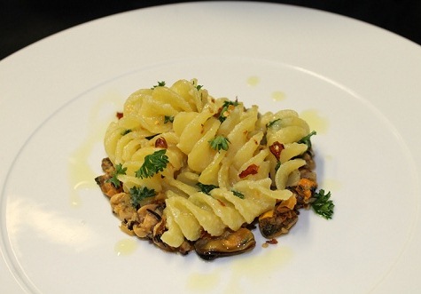 Fusilli aglio, olio, peperoncino e acqua di mare